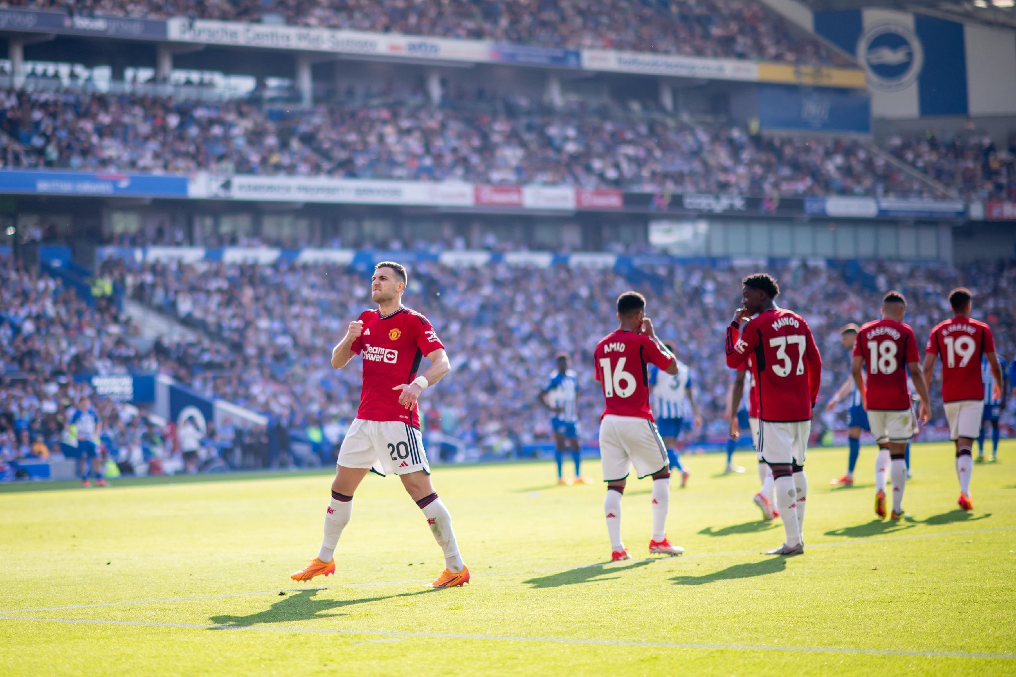 通过严格的 通过严格的